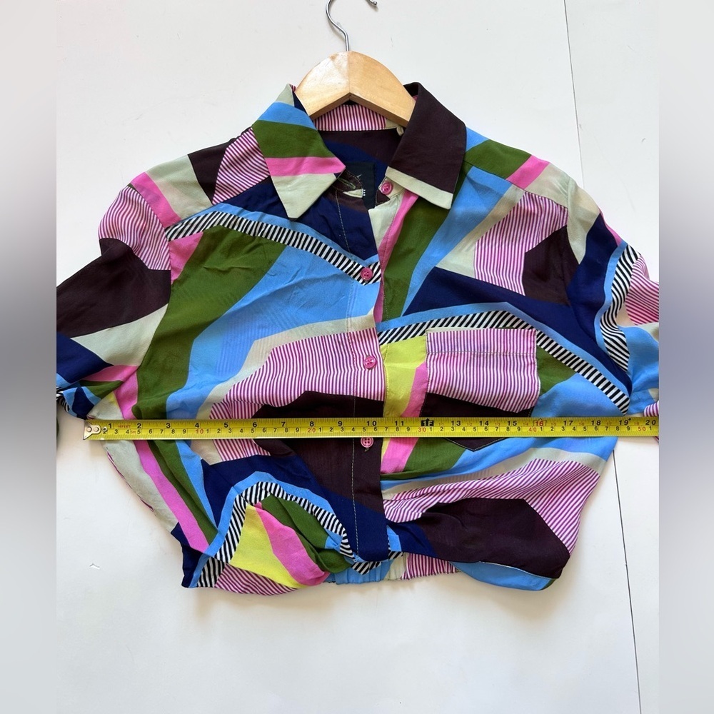 Le Superbe silk Interrupted Pattern Sunset Tower Tuck Blouse Colorful Geometric - Picture 7 of 8